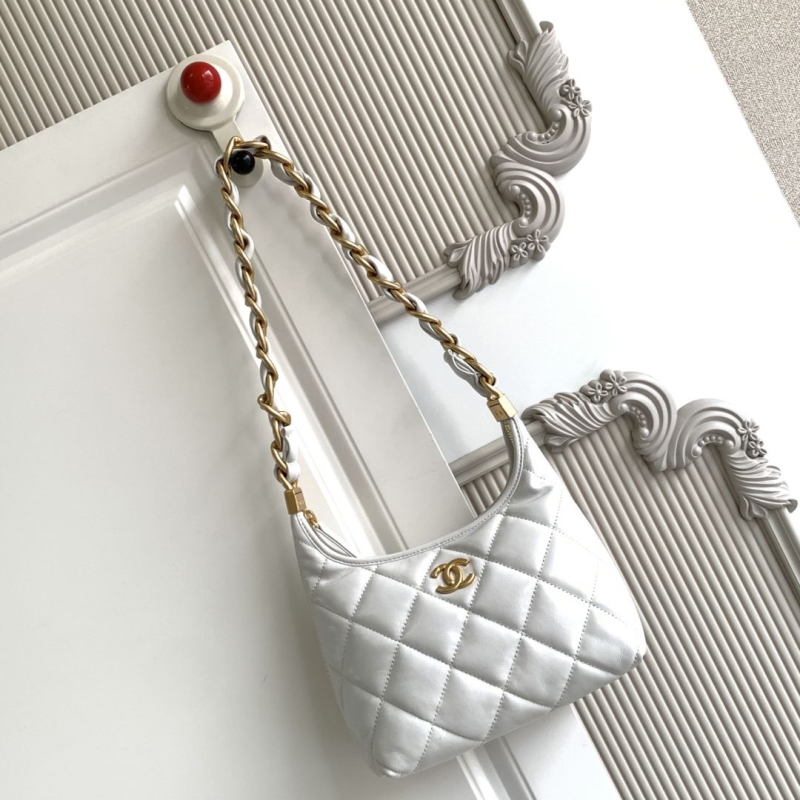 Ch**el hobo bags